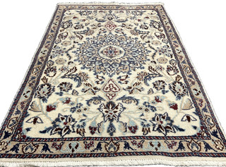 Alfombra oriental anudada a mano Naín con seda salón 130x90 cm carpet rug