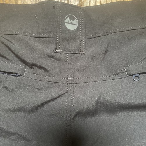 Wrangler X Mountain Shorts Mens 42x10 Black Cargo Outdoor Hiking UPF Stretch - Picture 6 of 10