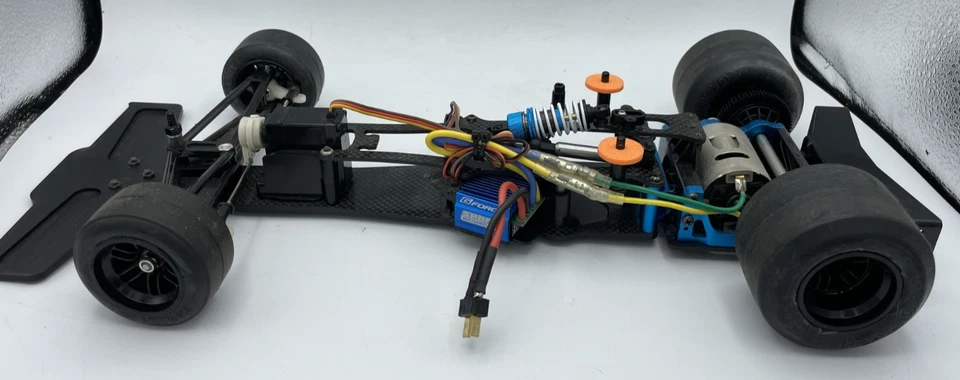 For parts TAMIYA F104 F-104 carbon chassis with motor and ESC - Image 3 of 4