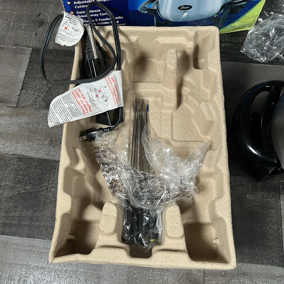 Oster Electric 3 cuartos Fondue Pot Inspire Collection Usado Una Vez Foto 3 de 4