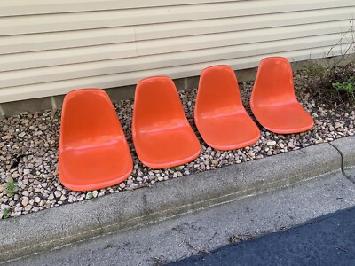 Set Of 4 Vintage 1970 s Charles Eames Herman Miller Orange Fiberglass Chairs