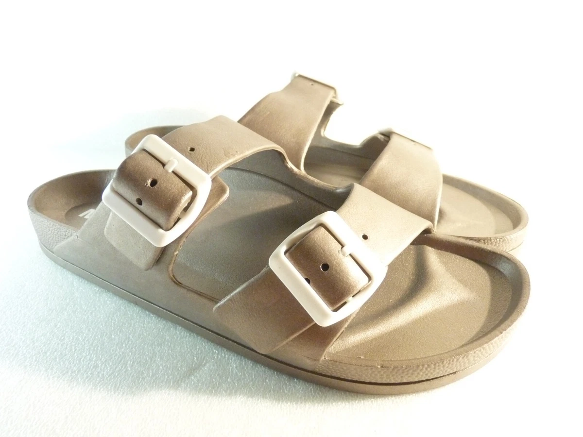 Mia outlet footbed sandals