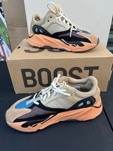 Adidas Originals Yeezy Boost 700 "Enflame Amber" Herren Gr. 7,5 GW0297