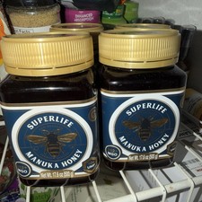 Superlife New Zealand Manuka Honey UMF 10 MGO 262 17.6 oz. 500g
