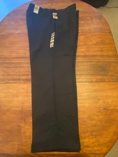 Mens Dockers Classic Fit D3 Flat Front Black Pants Size 42W x 30L NWT