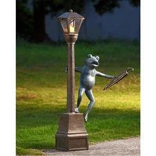 Streetlight Frog Garden Lanter Aluminum Glass Home & Garden Decor Collectible