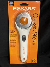 Fiskars Classic Stick Rotary Cutter NIB 2011
