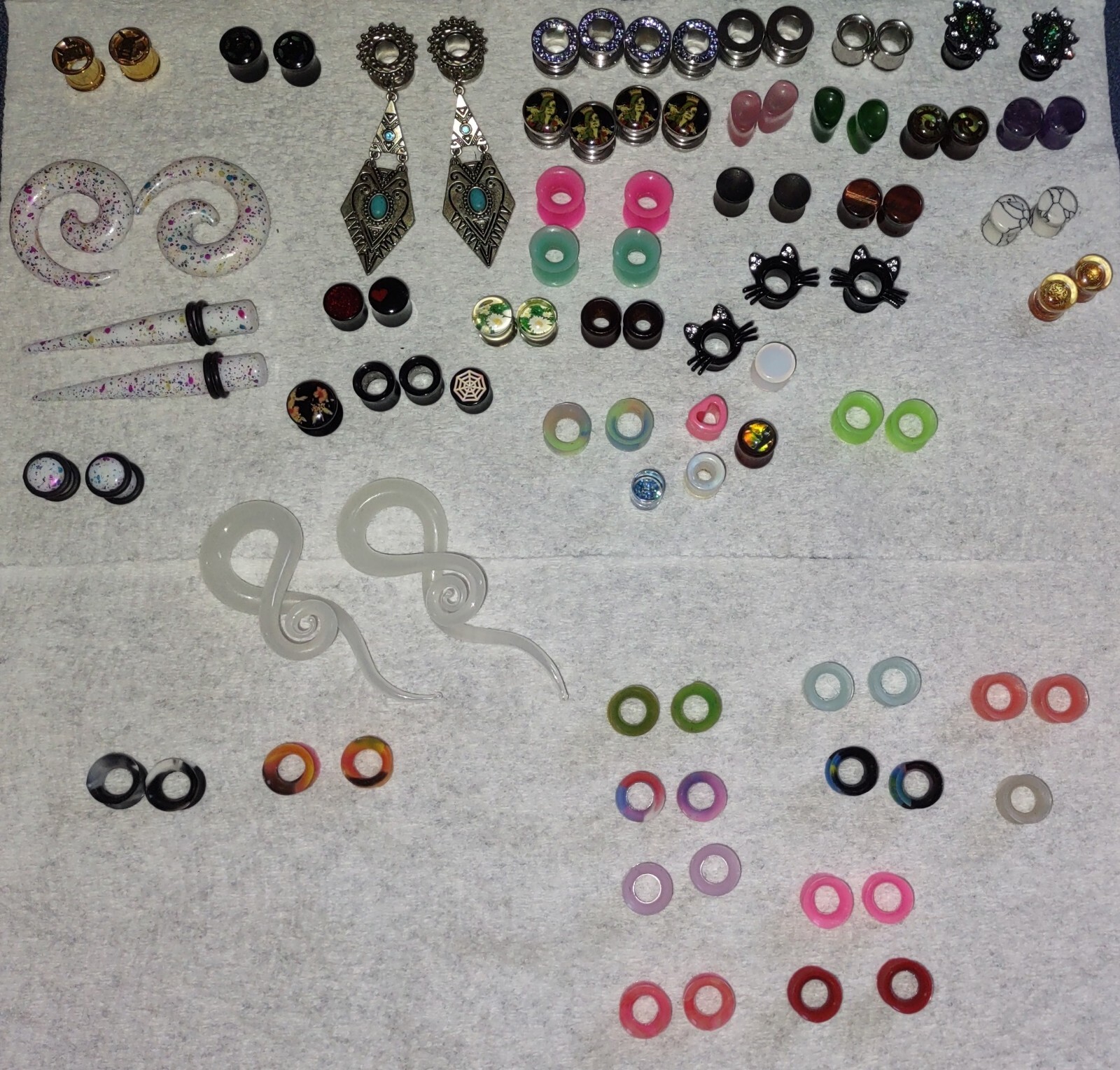 Ear Gauges - image 3