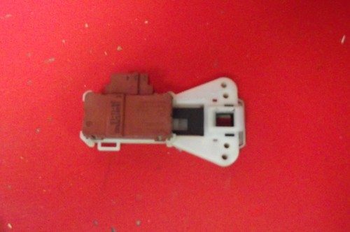 Waschmaschine HOTPOINT WMA44P TÜRSCHLOSS