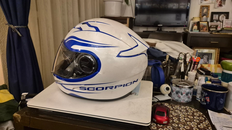 Scorpion Integralhelm - Bild 3 von 4