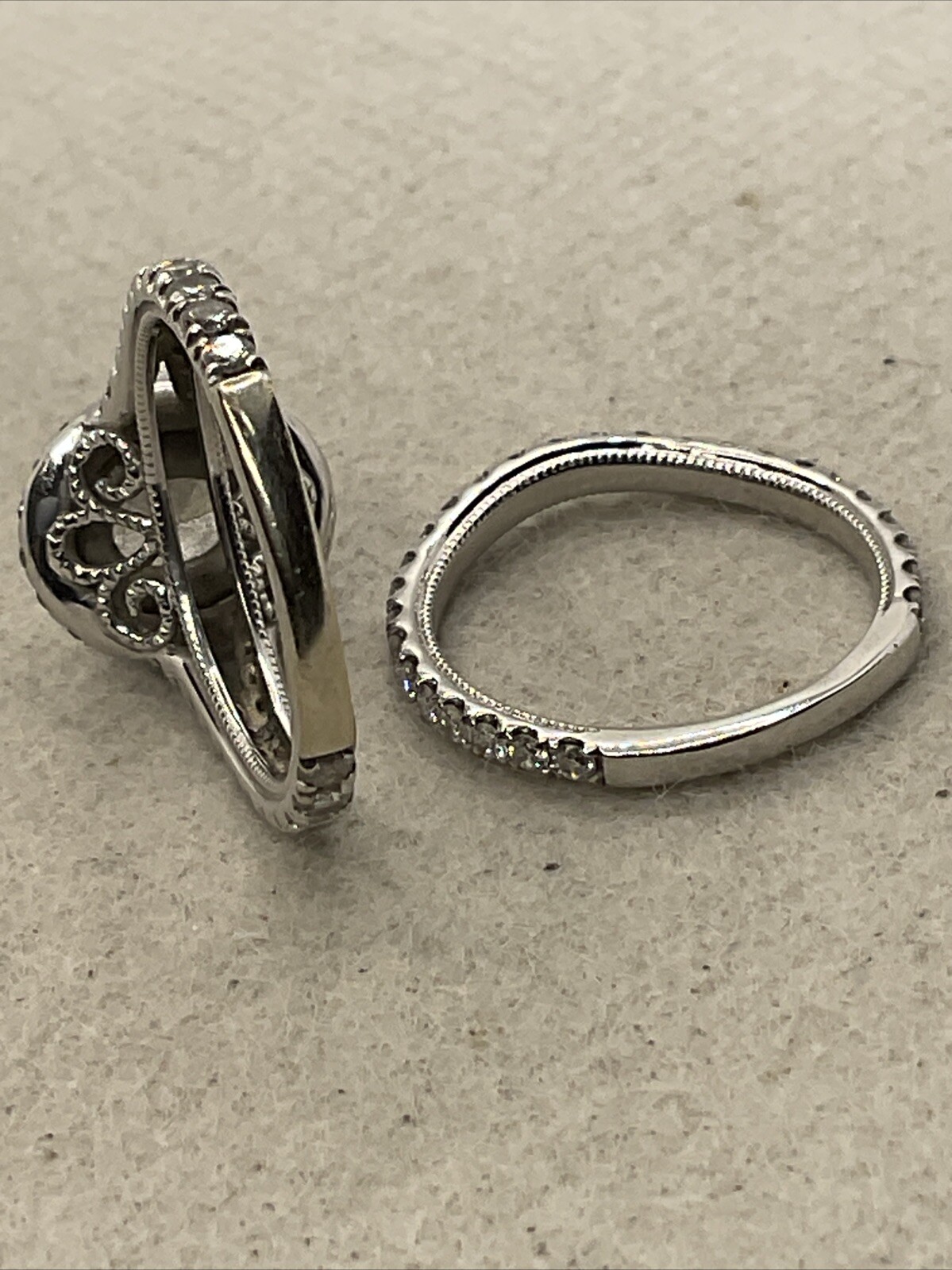 IMPRESSIVE Solid 14K White Gold Oval Diamond w/Ac… - image 9