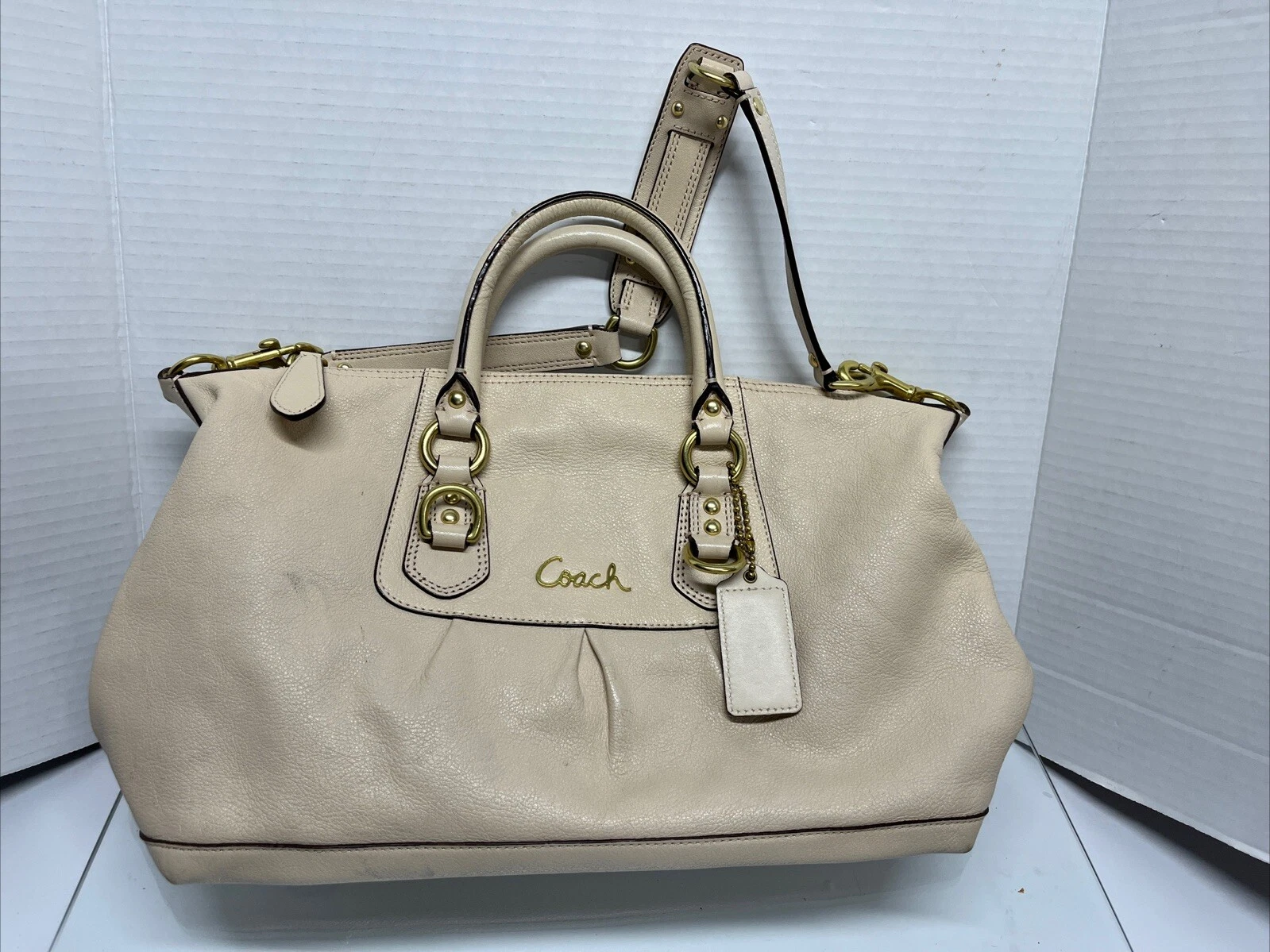 Borsa a tracolla Coach in pelle beige n. K1049 F15445