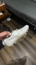 Mizuno Morelia Made in Japan White Football C...