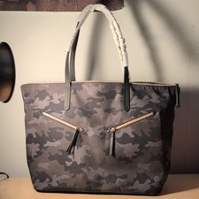 Stella Dot Gray Black Camo Tote Double Handles Zip Gold Tiger Pink Lined