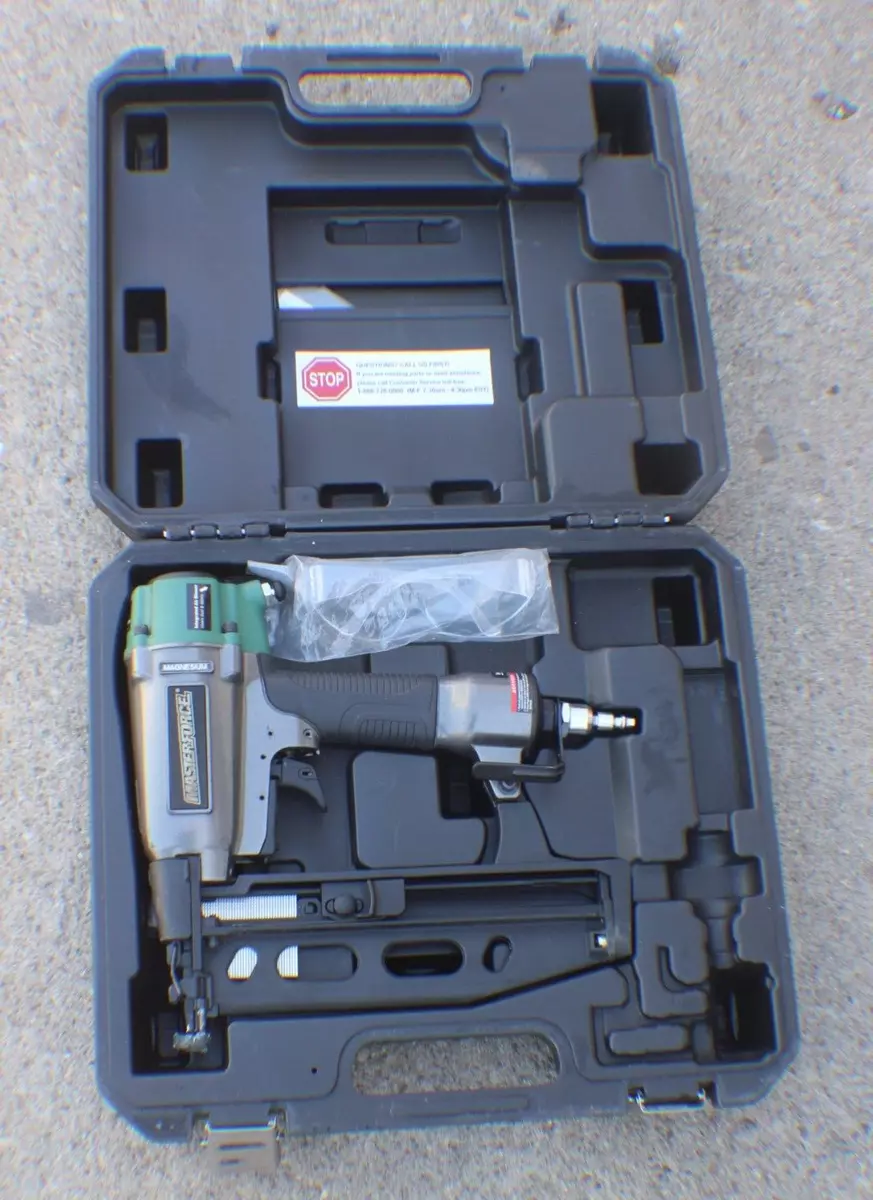 MasterForce 208 5007 Pneumatic 16Ga. Straight Finish Nailer 3 4