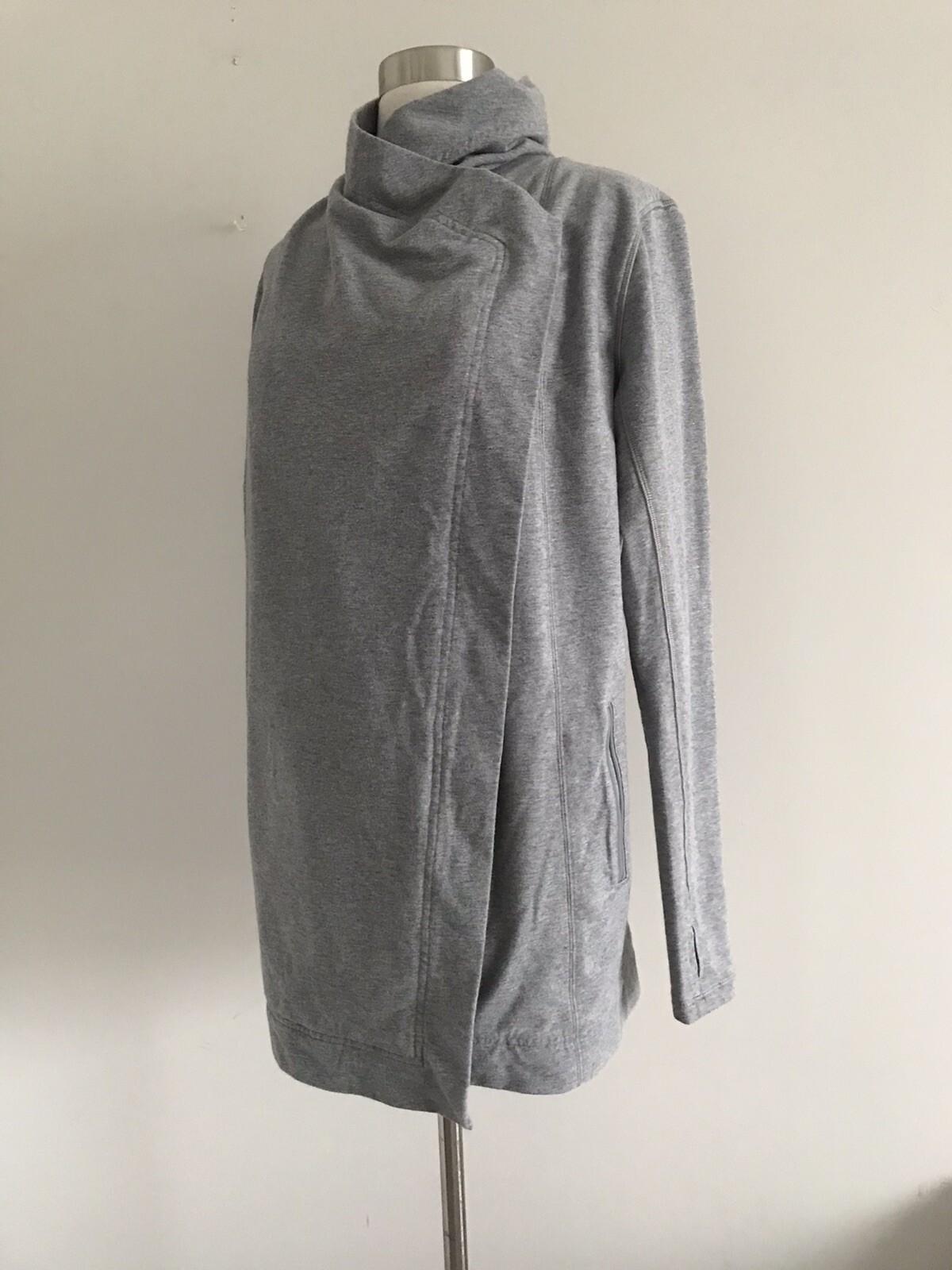 LULULEMON COTTON ELASTANE SNAP BUTTON FRONT PLEAT… - image 3