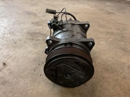 93 94 95 96 97 Volvo 850 2.4 2.3 OEM AC Compressor 8601533 9171344 R45 - Picture 4 of 4