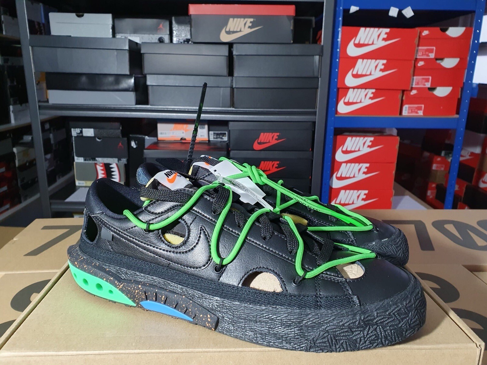 OFF WHITE X NIKE Nike Blazer Low 77 x OFF WHITE nero verde elettrico UK 10 US 11 EUR 45 DH7863 001