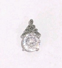 Vintage Designer SU Sterling Silver 4ct CZ Marcasite .75" Pendant