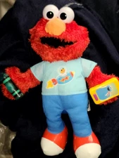 Sesame Street Play & Learn Learning Elmo Plush 50 Phrases Lights Motion 