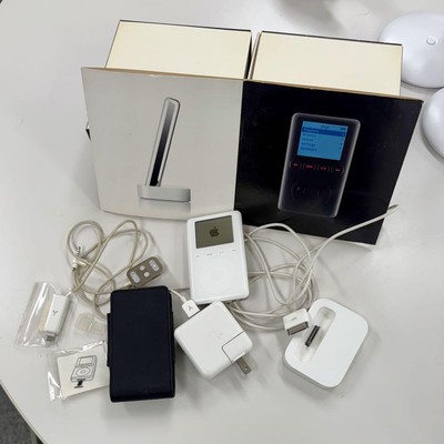 Apple Ipod 20Gb Silver Mp3 Player With Charging Dock Classic