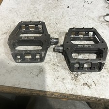 Wellgo WAM B-25 Flat Pedals - Grey - 9/16" - Smooth Sealed Bearings - RetroMTB