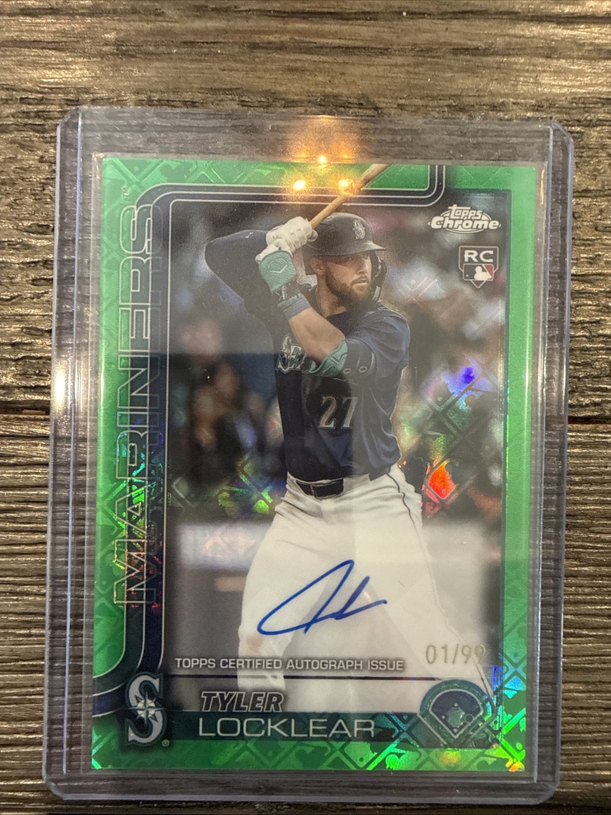2025 Topps Chrome - Rookie Autographs Tyler Locklear RA-TL Green Logofractor /99