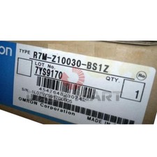 Brand New In Box Omron Servo Motor R7M-Z10030-BS1