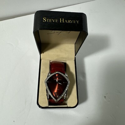 STEVE HARVEY QUARTZ TRIANGULAR WATCH SH2152BK