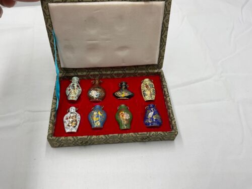 VINTAGE PEKING JEWELRY GORGEOUS CHARM PENDANT SET - image 1