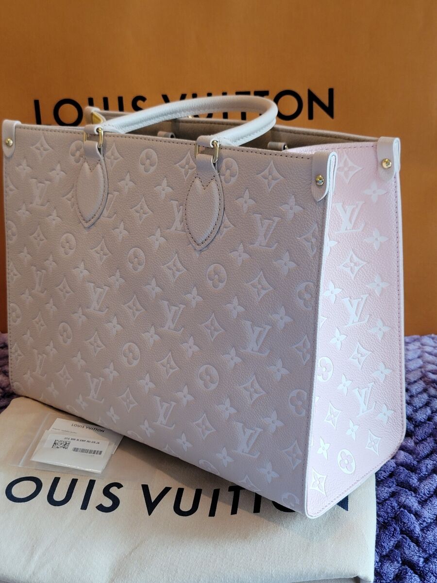 Louis Vuitton Onthego MM Giant Monogram Spring in The City Louis Vuitton Onthego MM Giant Monogram Spring in The City