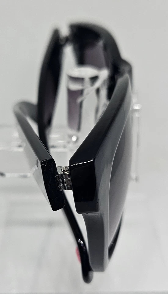 Gafas de sol Betsey Johnson ojo de gato negro rosa corazón templo marco solo reemplazar Len Foto 2 de 4