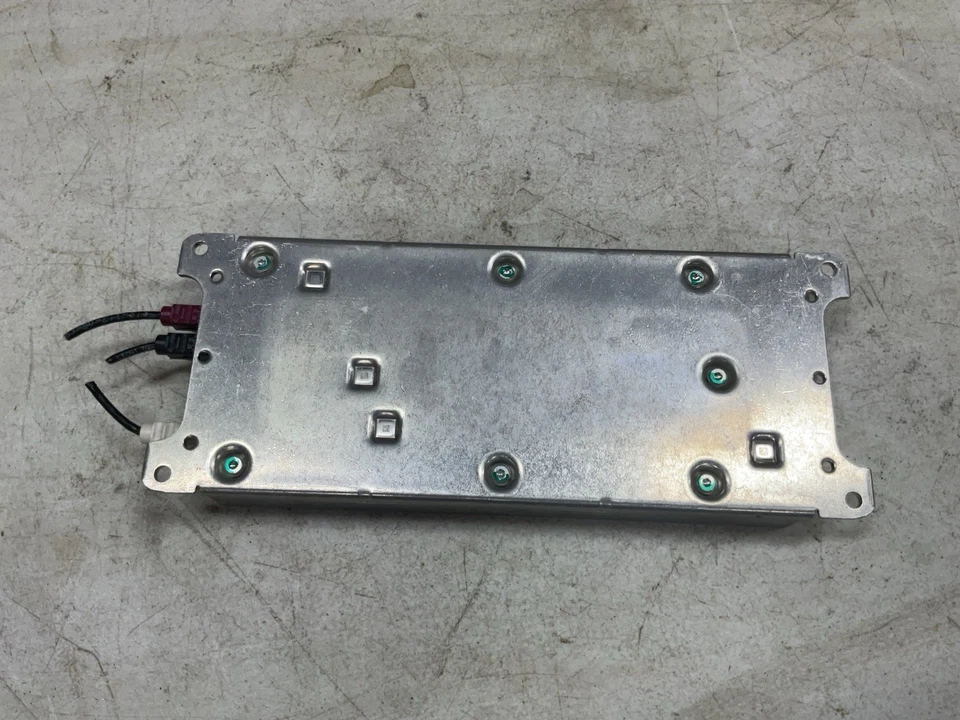 2010 BMW 528i xDrive Telematics Bluetooth Communicate Control OEM - Image 4 of 4