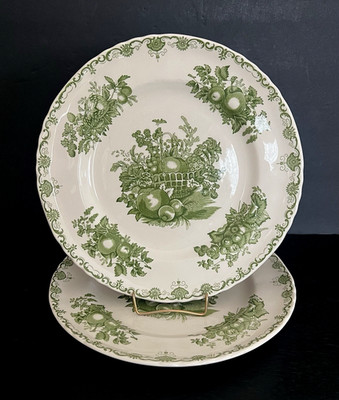 (2) Johnson Bros Green Fruit Basket Dinner Plates 10.5   NICE