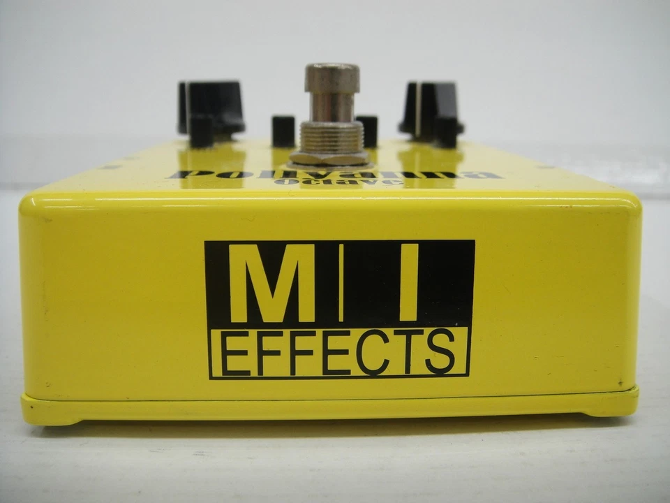 Pedal de efectos para guitarra sintetizador analógico MI Audio Pollyanna Octave Fuzz probado Foto 2 de 4
