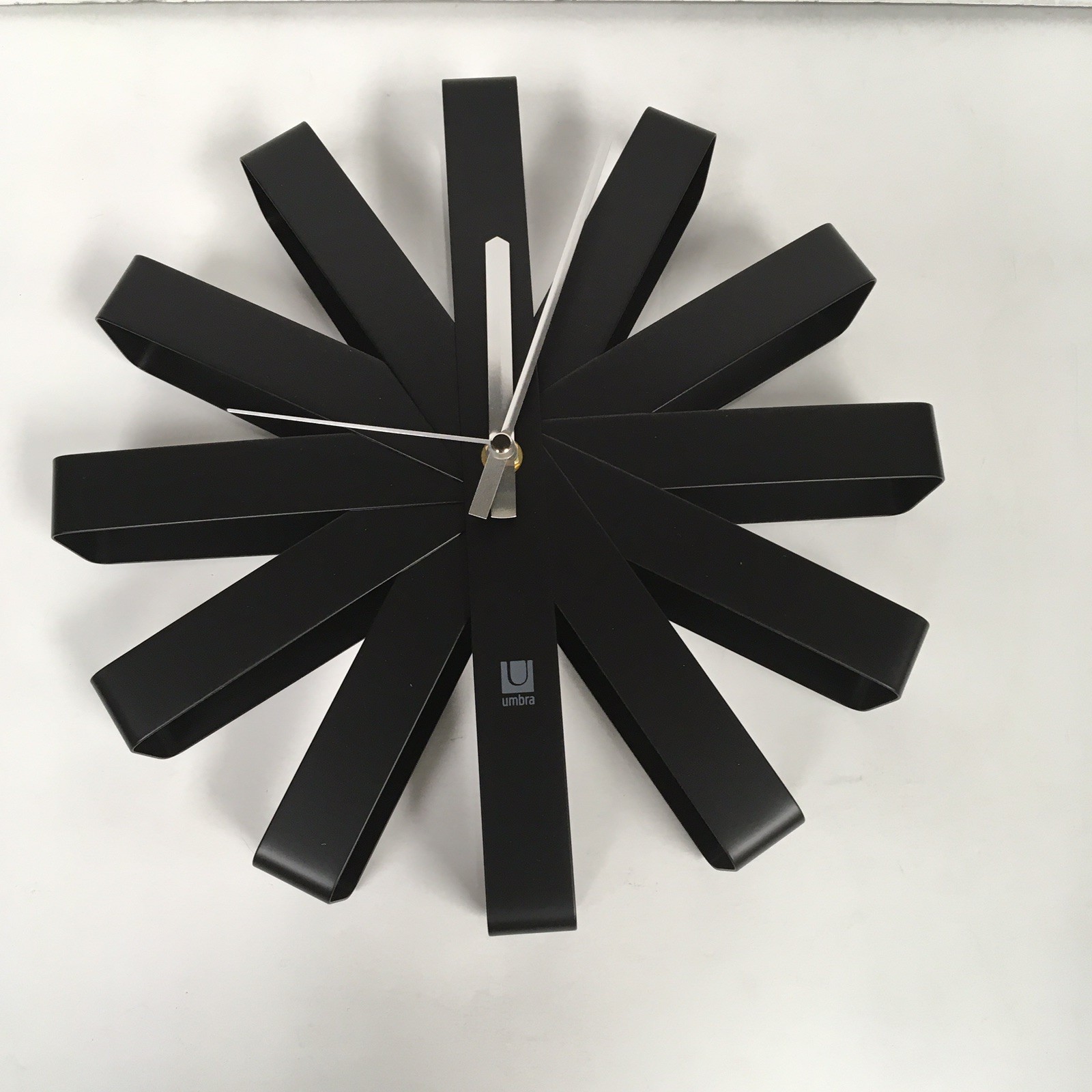 Umbra Ribbon Black Steel Analog Wall Clock, 12 in, 1 AA Battery needed, New