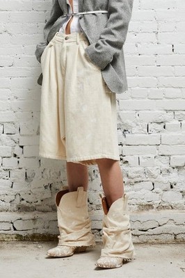 NWT ~ R13 Jesse Carpenter Short Koze Ecru Jeans Size 26