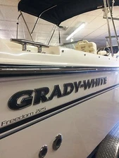 GRADY WHITE HULL LOGO SET CHRME/MAG 2015 180 - 285 -