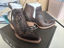 PICK SIZE - Ariat Ladies Dixon Weathered Brown Western Ankle Boots - 10027282