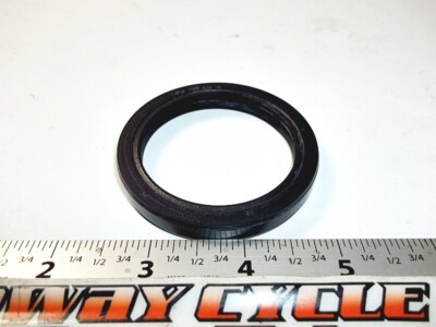 HONDA CA72/77/95/160 CB92 FRONT WHEEL OEM 50X64X8 OIL SEAL 91251