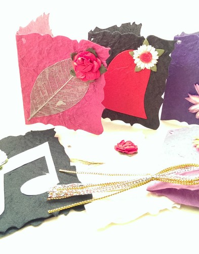 6 x Handmade Paper Gift Tag with embellishment & String/Mulberry/Floral/ **WOW** - Picture 4 of 7