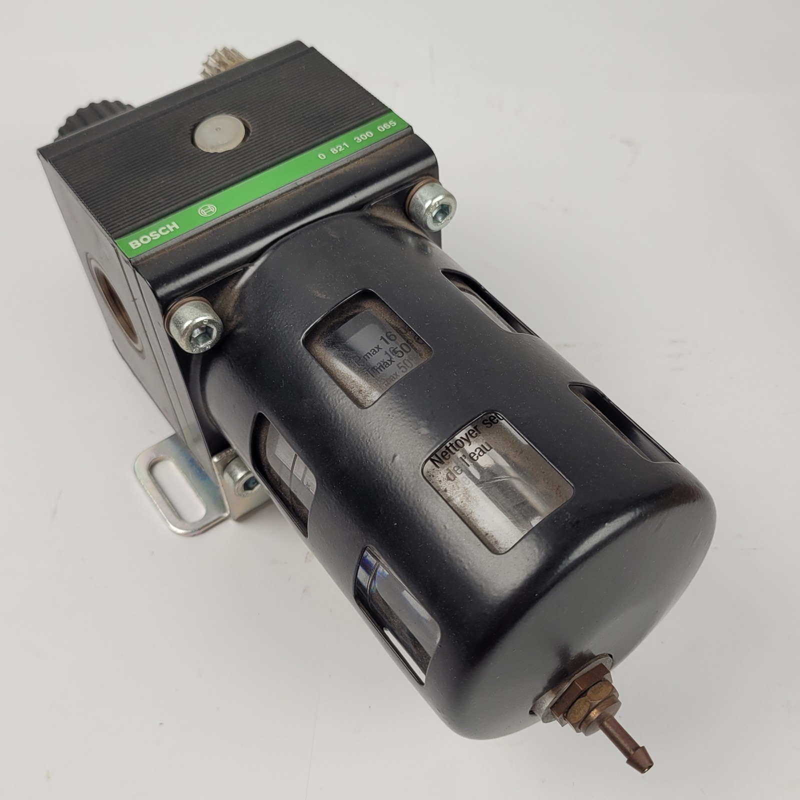 Bosch 0 821 300 065 Pneumatic Pressure Regulator, 3/4" - NEW