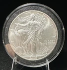 United States Mint 2001 American Silver Eagle $1 1 oz .999 Silver Uncert
