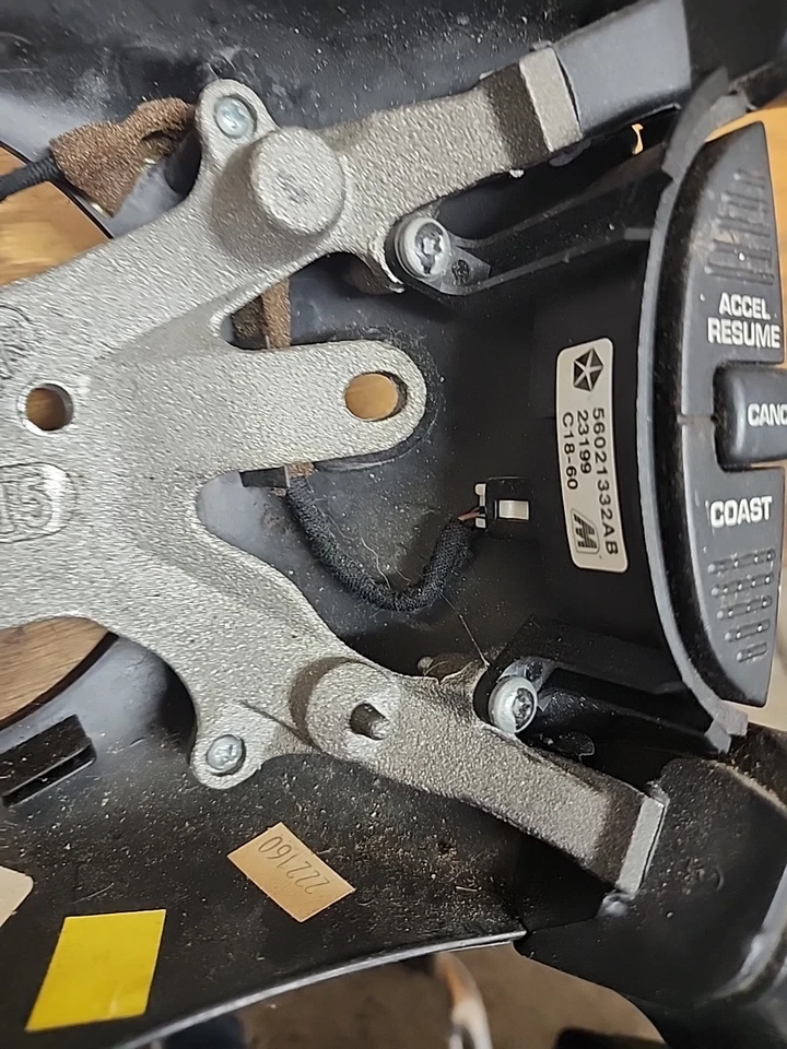 2001-2003 DODGE DAKOTA руль W круиз 5GX32TRMABB - Изображение 3 из 4