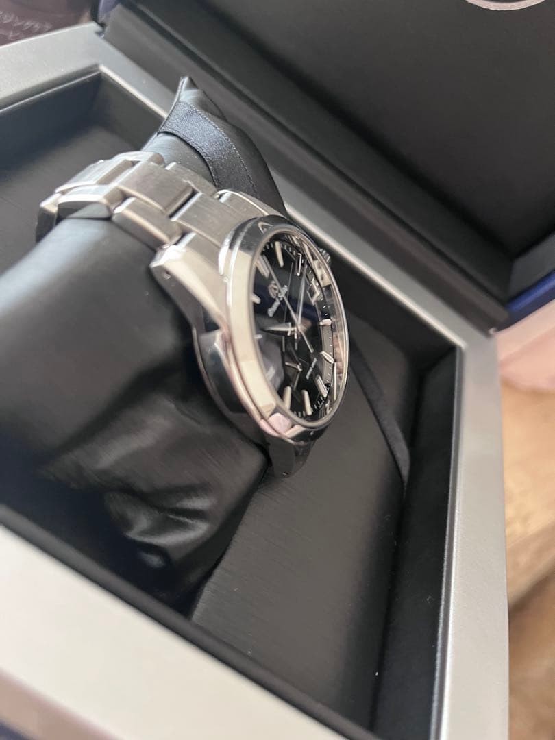 Grand Seiko SBGA227 Spring Drive Watch Timepiece Used Authentic Genuine image 5