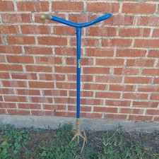 The Garden Claw By Weasel Tiller Cultivates Loosens Aerates Soil Made Canada