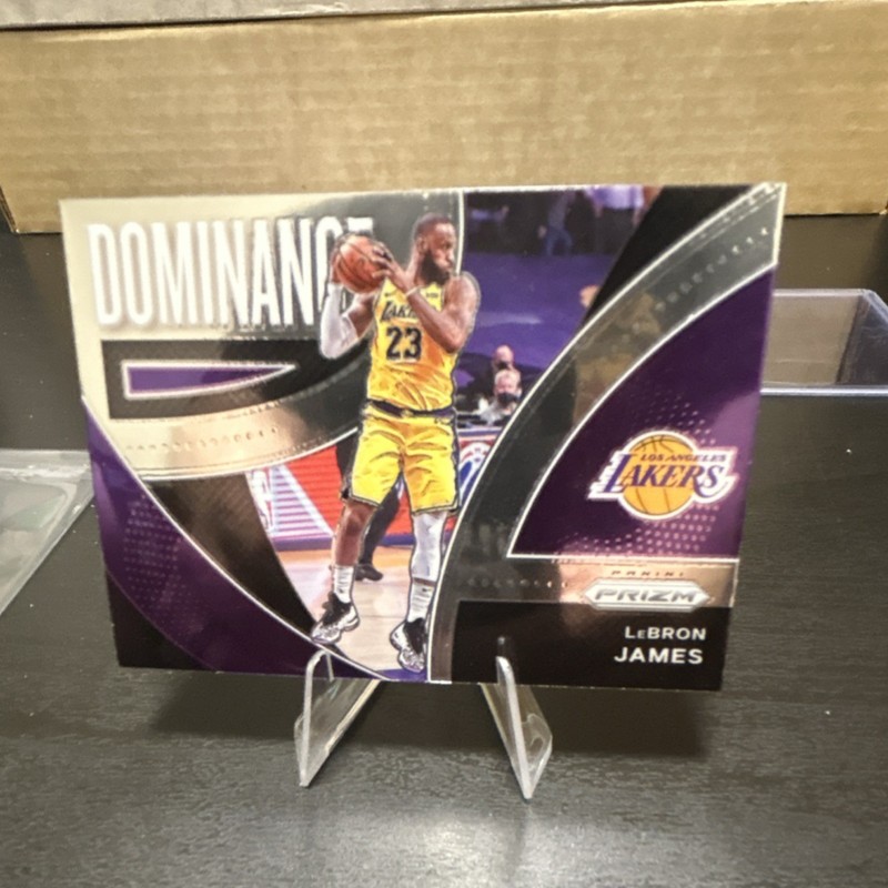 Panini Prizm 2021-22 Dominance LeBron James #6 Los Angeles Lakers NBA Insert
