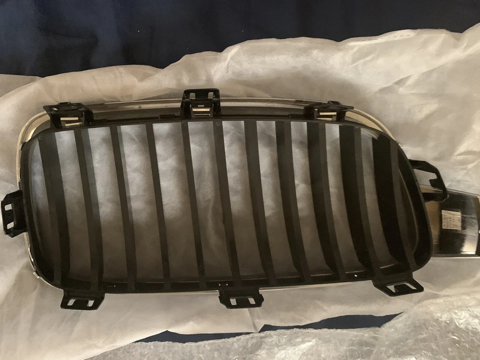 Front Bumper Radiator Grille Grill For BMW F30 F31 320i 328i 335i 340i 2012-2017 - Imagem 2 de 4