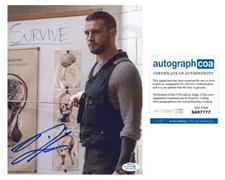 Nico Tortorella "The Walking Dead: World Beyond" SIGNED 'Felix' 8x10 Photo C