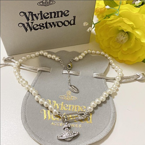 Vivienne Westwood Safety Pin Orb Pearl 